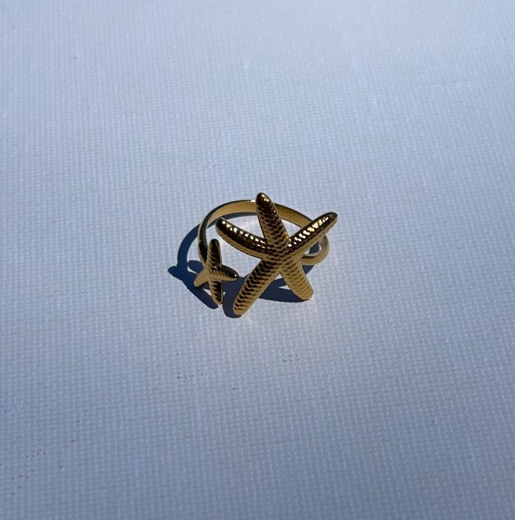 Anillo Abierto de Doble Estrella de Mar