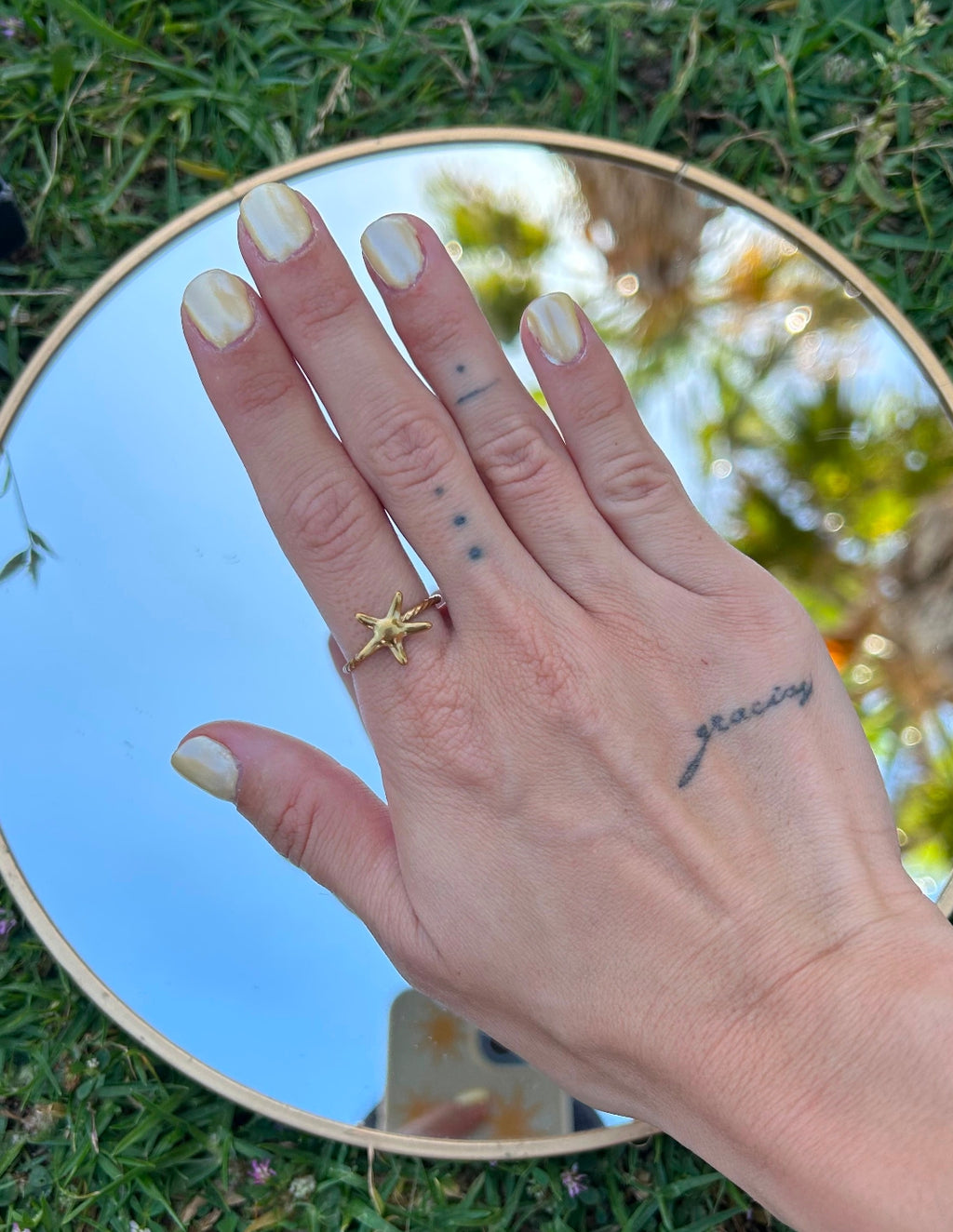 Anillo Pequeño Abierto En Forma de Estrella de Mar